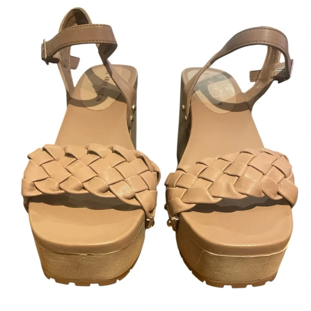 Anne Klein Loris Tan Woven Platform Sandal Ankle Strap Chunk Heel Size 10
